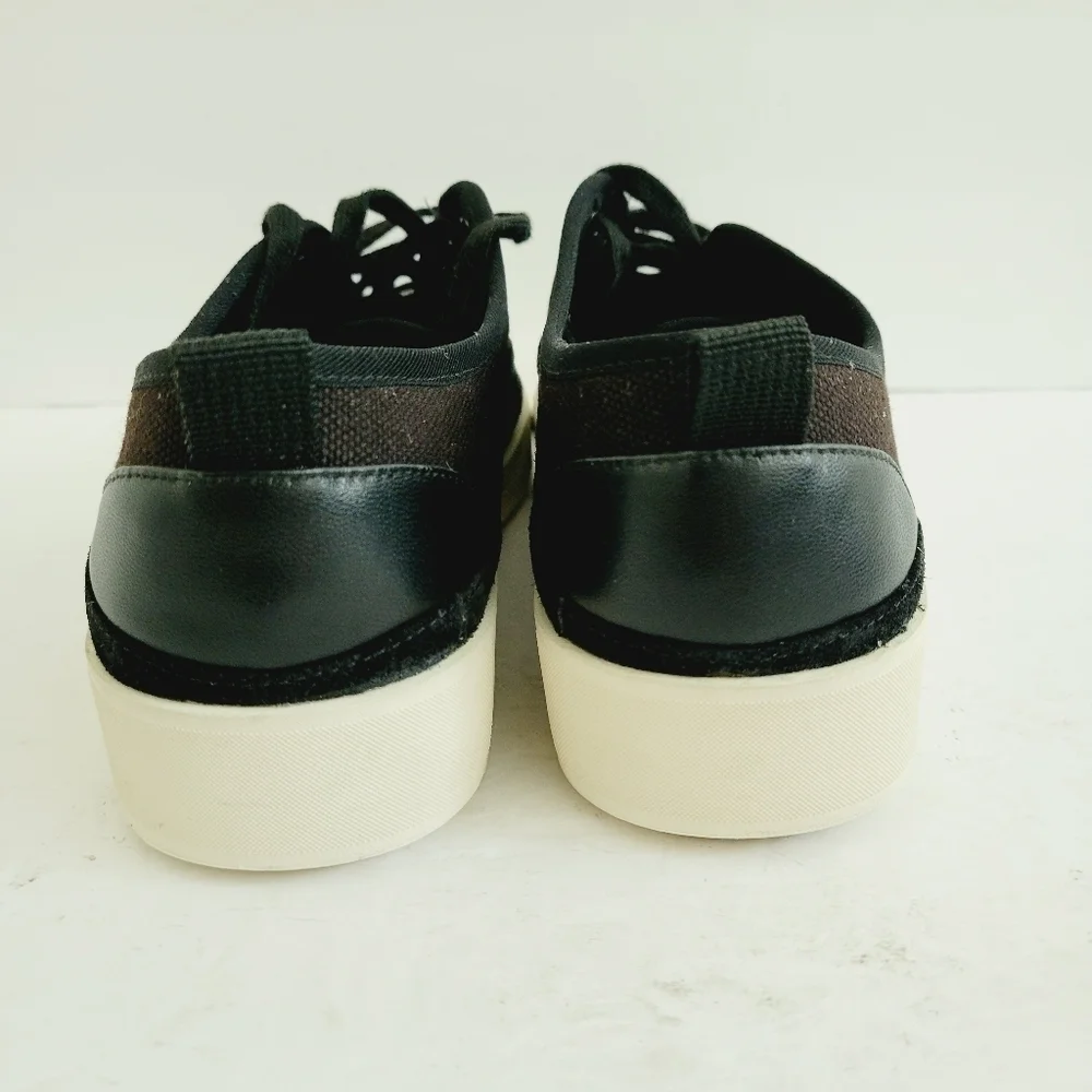NEW Vince Grady Low Top Sneakers Black Round Toe Lace Up Size 7